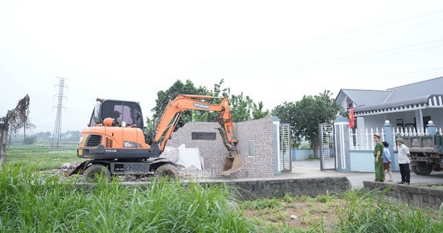 Hà Nội tổng rà soát công trình xây dựng trái phép để xử lý dứt điểm- Ảnh 1.