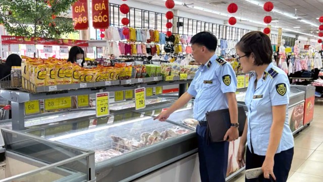 Hà Nội siết chặt hậu kiểm, triển khai đồng bộ giải pháp bảo đảm an toàn thực phẩm- Ảnh 1.