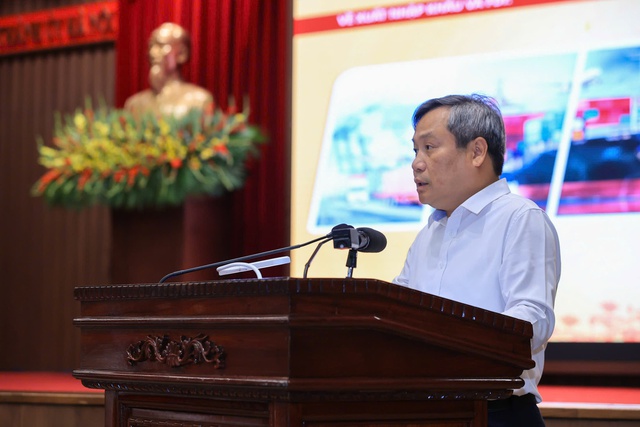 Tập trung tháo gỡ vướng mắc, quyết tâm bứt phá tăng trưởng '2 con số'- Ảnh 1. Tập trung tháo gỡ vướng mắc, quyết tâm bứt phá tăng trưởng '2 con số'- Ảnh 1.