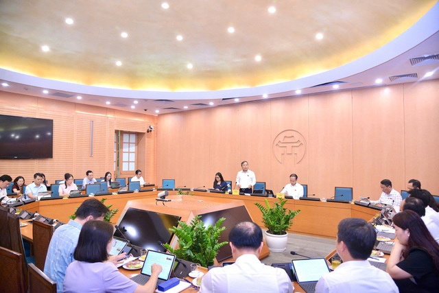 Hà Nội tháo gỡ 'điểm nghẽn', đẩy nhanh cải tạo chung cư cũ- Ảnh 1. Hà Nội tháo gỡ 'điểm nghẽn', đẩy nhanh cải tạo chung cư cũ- Ảnh 1.