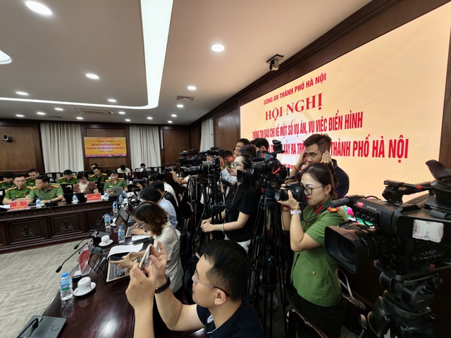 Công an Hà Nội họp báo thông tin về hai vụ án lớn- Ảnh 3.