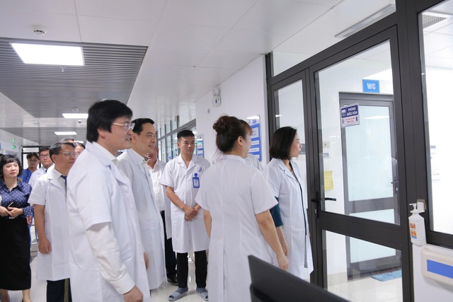 Phát huy hiệu quả đầu tư, nâng cao chất lượng phục vụ người bệnh- Ảnh 2. Phát huy hiệu quả đầu tư, nâng cao chất lượng phục vụ người bệnh- Ảnh 2.