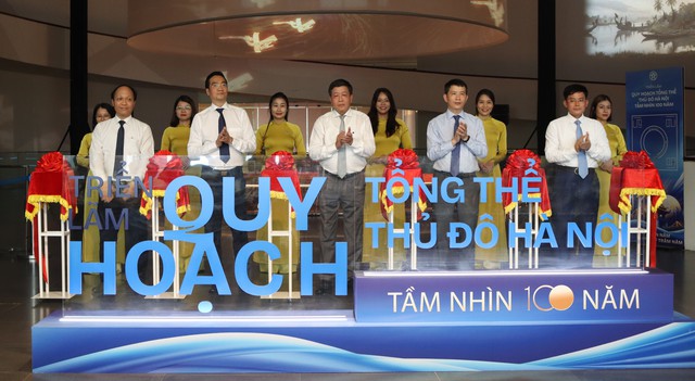 Khai mạc Triển lãm Quy hoạch tổng thể Thủ đô Hà Nội tầm nhìn 100 năm- Ảnh 1.