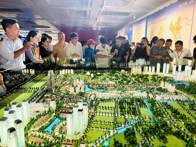 Khai mạc Triển lãm Quy hoạch tổng thể Thủ đô Hà Nội tầm nhìn 100 năm- Ảnh 6.