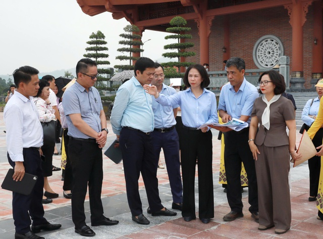 Hà Nội triển khai nhiệm vụ sau tiếp nhận Làng Văn hóa - Du lịch các dân tộc Việt Nam- Ảnh 1.