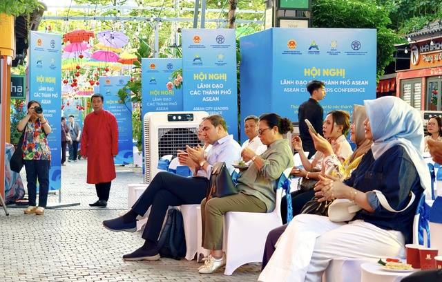 Hà Nội quảng bá tinh hoa văn hóa và ẩm thực tới đại biểu ASEAN- Ảnh 3.