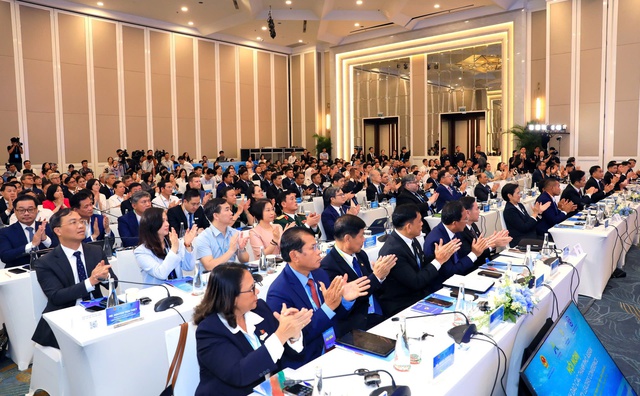 Chuyển đổi số vì hạnh phúc người dân: Tầm nhìn cho những đô thị ASEAN có "trái tim"- Ảnh 1. Chuyển đổi số vì hạnh phúc người dân: Tầm nhìn cho những đô thị ASEAN có "trái tim"- Ảnh 1.