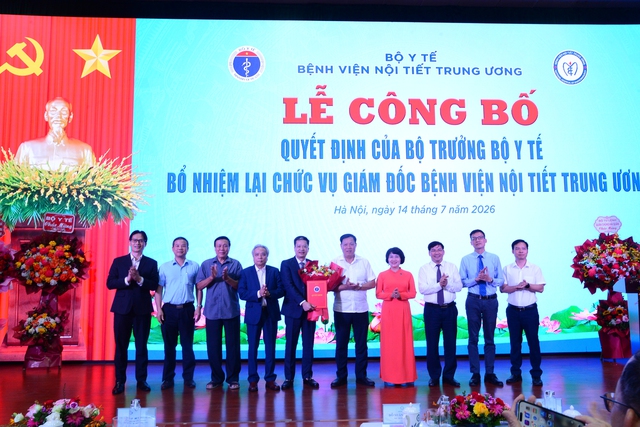 Thầy thuốc ưu tú Phan Hoàng Hiệp tiếp tục làm Giám đốc Bệnh viện Nội tiết Trung ương- Ảnh 1. Thầy thuốc ưu tú Phan Hoàng Hiệp tiếp tục làm Giám đốc Bệnh viện Nội tiết Trung ương- Ảnh 1.