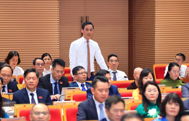 HĐND TP. Hà Nội chất vấn nhiều vấn đề 'nóng' về an toàn thực phẩm - Ảnh 9. HĐND TP. Hà Nội chất vấn nhiều vấn đề 'nóng' về an toàn thực phẩm - Ảnh 9.