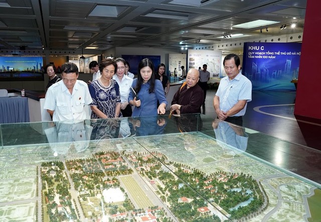 Phát huy vai trò đội ngũ tư vấn trong hiện thực hóa quy hoạch Thủ đô- Ảnh 1. Phát huy vai trò đội ngũ tư vấn trong hiện thực hóa quy hoạch Thủ đô- Ảnh 1.