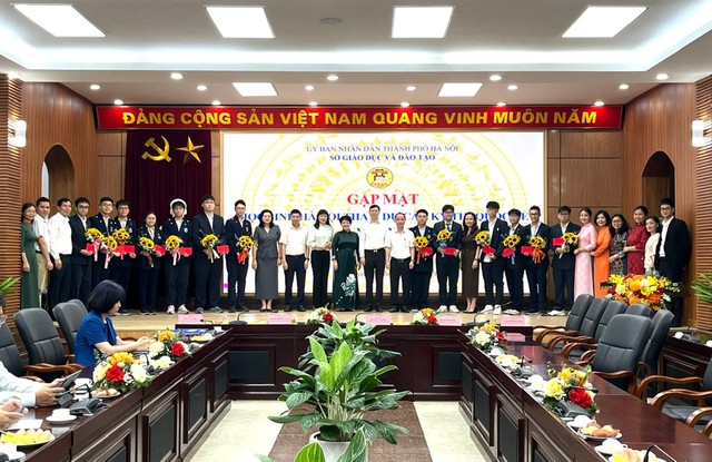 Học sinh Hà Nội giành 7 huy chương tại các kỳ Olympic quốc tế năm 2026- Ảnh 1. Học sinh Hà Nội giành 7 huy chương tại các kỳ Olympic quốc tế năm 2026- Ảnh 1.