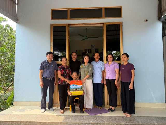 Các địa phương tổ chức nhiều hoạt động tri ân Ngày Thương binh- Liệt sĩ- Ảnh 2.