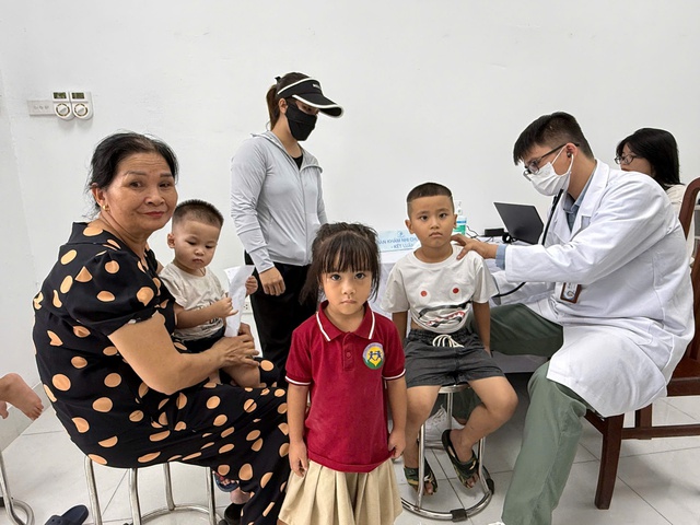 Chủ động khám định kỳ, bảo vệ sức khỏe toàn diện cho trẻ- Ảnh 2.
