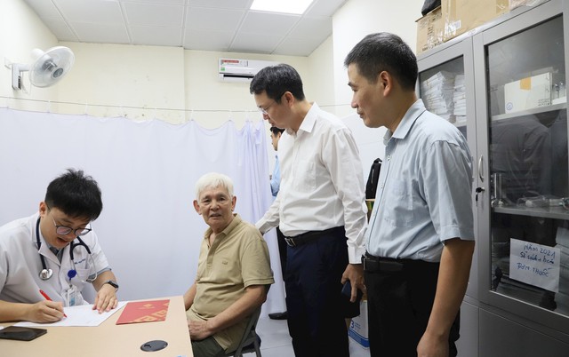 Hà Nội ưu tiên an sinh và sức khỏe người dân trong mục tiêu tăng trưởng- Ảnh 2.