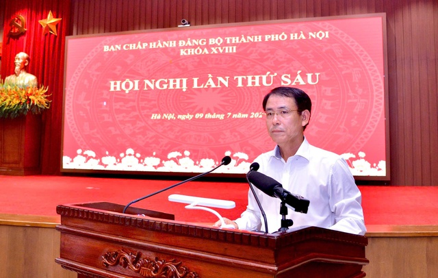 Đảng bộ Hà Nội quyết nghị những vấn đề chiến lược khơi thông nguồn lực, tạo động lực bứt phá phát triển- Ảnh 2. Đảng bộ Hà Nội quyết nghị những vấn đề chiến lược khơi thông nguồn lực, tạo động lực bứt phá phát triển- Ảnh 2.
