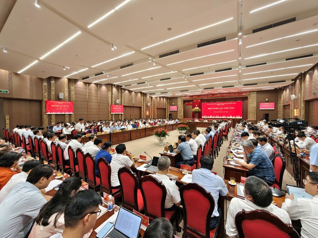 Hà Nội tập trung các quyết sách đột phá cho mục tiêu tăng trưởng 2 con số- Ảnh 1. Hà Nội tập trung các quyết sách đột phá cho mục tiêu tăng trưởng 2 con số- Ảnh 1.