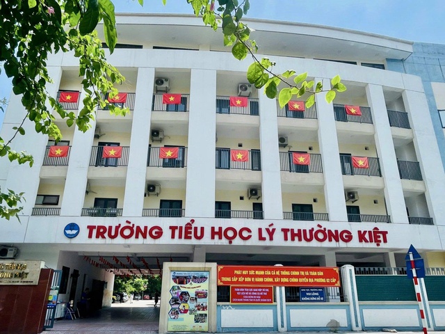 Nhiều xã, phường của Hà Nội tiếp tục hoàn thành việc sắp xếp mạng lưới trường học- Ảnh 1.