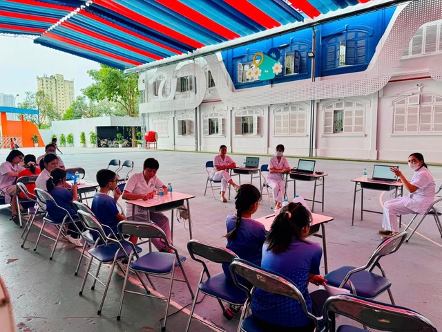 Bắt đầu khám sức khỏe miễn phí cho trẻ em mầm non và học sinh phổ thông- Ảnh 2.