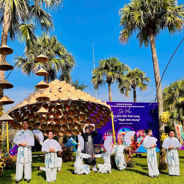 Tái hiện Lễ hội Thắk Côn - Di sản văn hóa phi vật thể quốc gia tại Hà Nội - Ảnh 1.