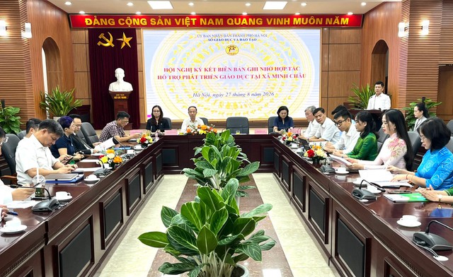 Hợp tác đồng bộ mở ra bước ngoặt giáo dục cho xã đảo Minh Châu- Ảnh 1.
