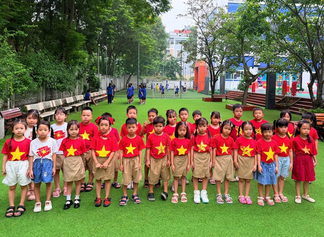 Bảo đảm an ninh, an toàn cho học sinh trên không gian mạng và năm học mới - Ảnh 1.