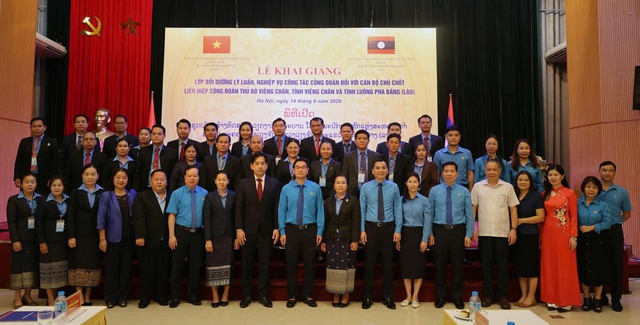 Khai giảng lớp bồi dưỡng công tác Công đoàn cho cán bộ chủ chốt Công đoàn Lào- Ảnh 1.
