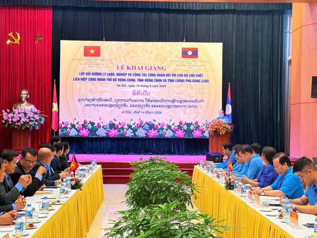 Khai giảng lớp bồi dưỡng công tác Công đoàn cho cán bộ chủ chốt Công đoàn Lào- Ảnh 2.