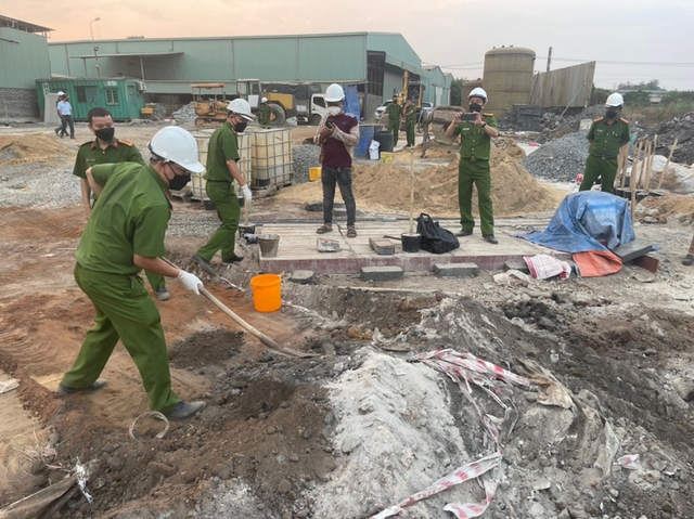 Hà Nội xử lý 4.527 vụ vi phạm về bảo vệ môi trường trong 8 tháng- Ảnh 1.