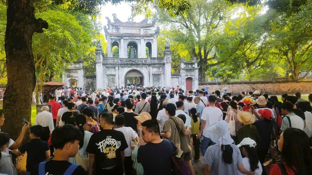 Kiến tạo giá trị mới cho ngành du lịch Thủ đô- Ảnh 1.