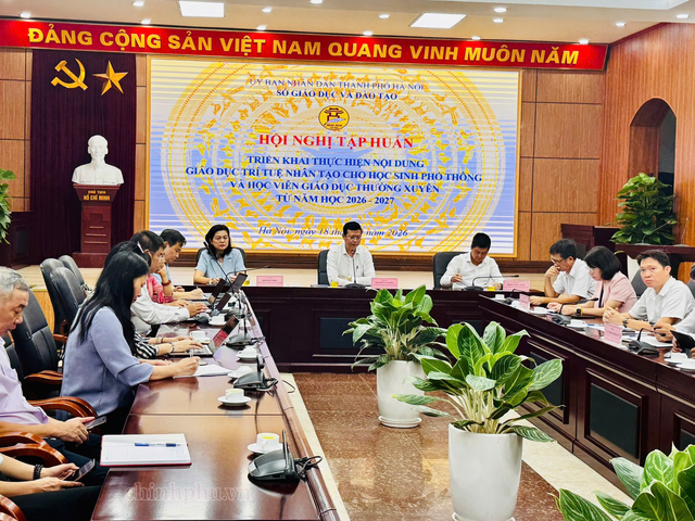 Định hình năng lực công nghệ và tư duy làm chủ AI cho học sinh Thủ đô- Ảnh 1.