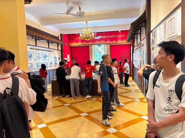 Hà Nội hút khách với hành trình du lịch di sản, trải nghiệm về nguồn dịp Quốc khánh- Ảnh 3.