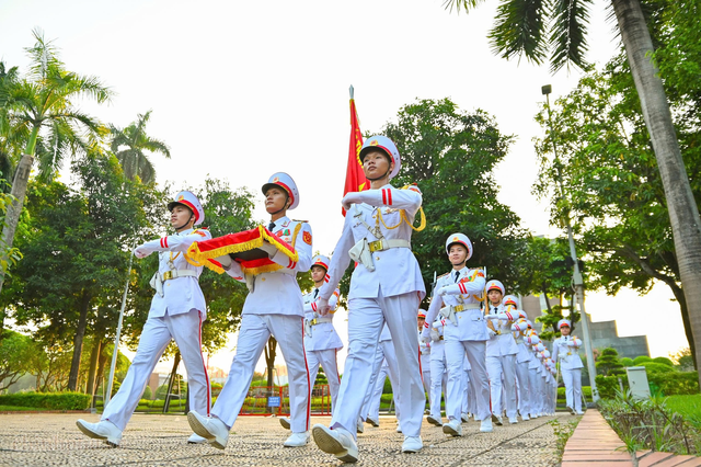 Lễ Thượng cờ đặc biệt trong sáng Quốc khánh tại Quảng trường Ba Đình- Ảnh 2.
