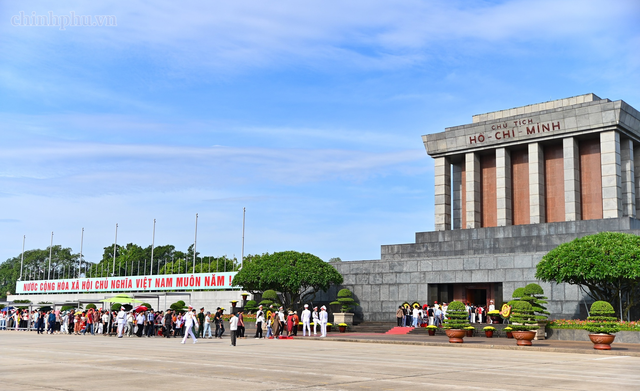 Lễ Thượng cờ đặc biệt trong sáng Quốc khánh tại Quảng trường Ba Đình- Ảnh 16.