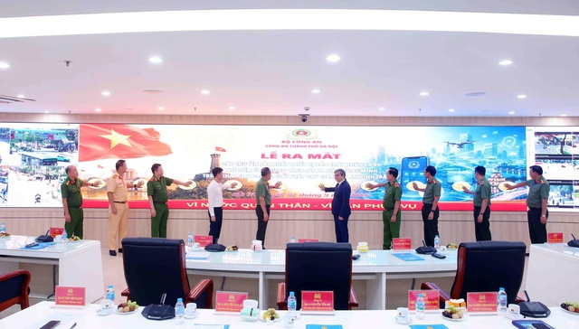 Hà Nội ra mắt 3 sản phẩm, giải pháp chuyển đổi số trọng điểm phục vụ nhân dân- Ảnh 6.