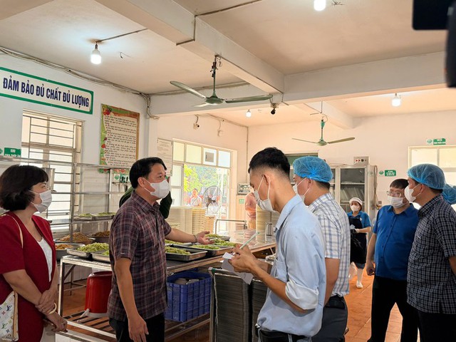 Bảo đảm an toàn thực phẩm bếp ăn bán trú tại trường học- Ảnh 1.