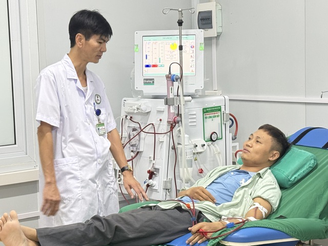 Tác hại nguy hiểm từ thói quen tự ý dùng thuốc điều trị- Ảnh 1.