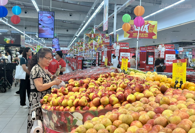 Tiêu dùng nội địa tạo thêm lực cho tăng trưởng kinh tế Thủ đô- Ảnh 1.