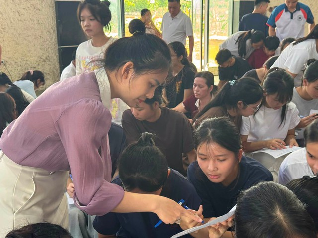 Hà Nội cấp hỗ trợ gần 55 tấn gạo cho học sinh trường phổ thông dân tộc nội trú- Ảnh 2.