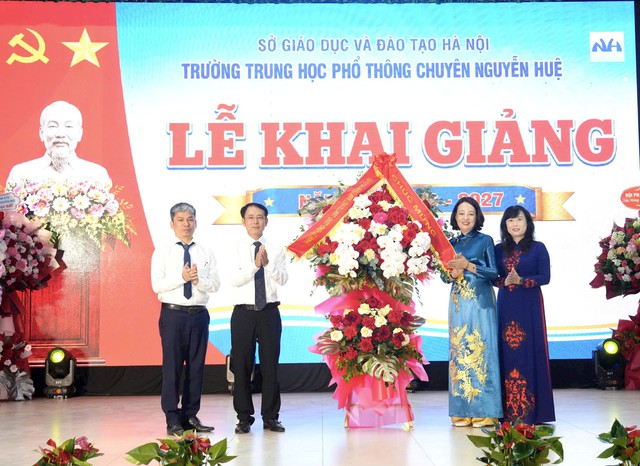 Ngành giáo dục Thủ đô hân hoan bước vào năm học mới- Ảnh 3.