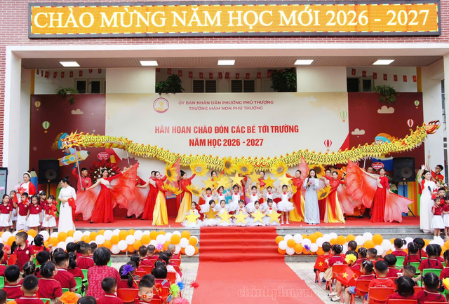 Tiếng trống khai trường trên khắp Thủ đô - Khát vọng đổi mới và nâng cao chất lượng dạy, học- Ảnh 8.