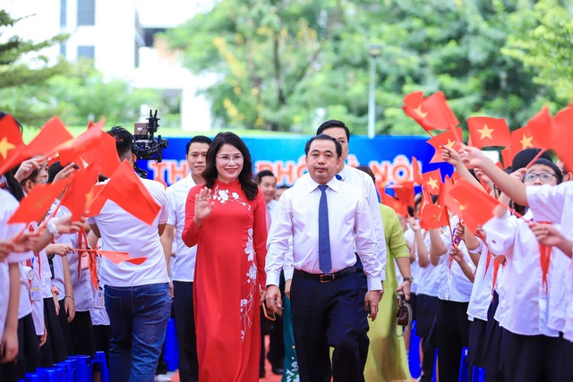 Tiếng trống khai trường trên khắp Thủ đô - Khát vọng đổi mới và nâng cao chất lượng dạy, học- Ảnh 3.