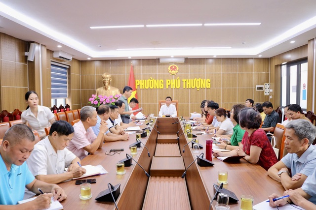 Phường Phú Thượng tổ chức 5 điểm lấy ý kiến người dân về Quy hoạch phân khu đô thị sông Hồng- Ảnh 2.