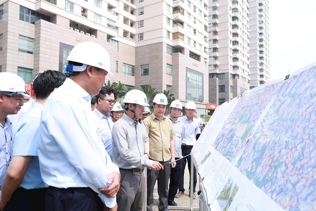 Thi công '3 ca, 4 kíp', quyết tâm thông xe kỹ thuật Vành đai 2.5 dịp 10/10- Ảnh 1.