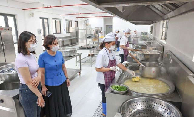 Hà Nội sẽ tiến hành rà soát toàn bộ phương án và điều kiện tổ chức bán trú- Ảnh 3.
