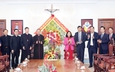 Ha Noi Party Secretary offers Christmas greetings to local Catholics