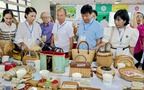 Tổ chức chấm thi Hội thi sản phẩm và tôn vinh nghệ nhân làng nghề tiêu biểu