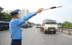 Tăng cường chốt trực giải tỏa ùn tắc dịp nghỉ lễ 30/4 và 1/5