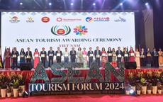 Ho&#224;ng th&#224;nh Thăng Long, L&#224;ng cổ Đường L&#226;m nhận Giải thưởng Du lịch ASEAN 2024