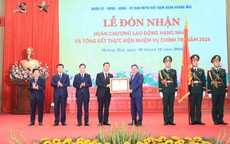 Quận Ho&#224;ng Mai đ&#243;n nhận Hu&#226;n chương Lao động hạng Nhất