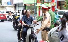 N&#226;ng cao &#253; thức, x&#226;y dựng văn h&#243;a giao th&#244;ng học đường